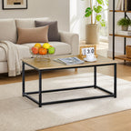 Couchtisch mit Metallrahmen im modernen Industrial-Stil