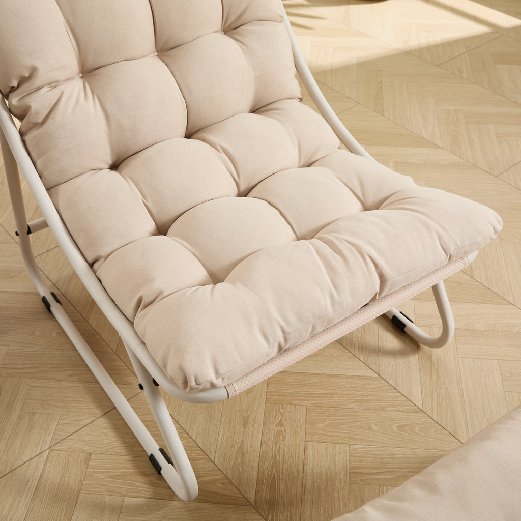Silla de estar exterior para el patio con cojín, Silla reclinable cómoda con cojín abultado y taburete, Ideal para el salón, el dormitorio, la sala de lectura, Color de marco beige con cojín beige