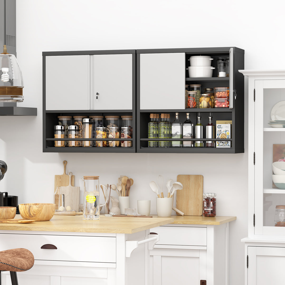 Gabinet de almacenamiento metálico alto con 2 puertas y estantes ajustables, gabinete de despensa de acero para la cocina, sala de estar, comedor, oficina doméstica