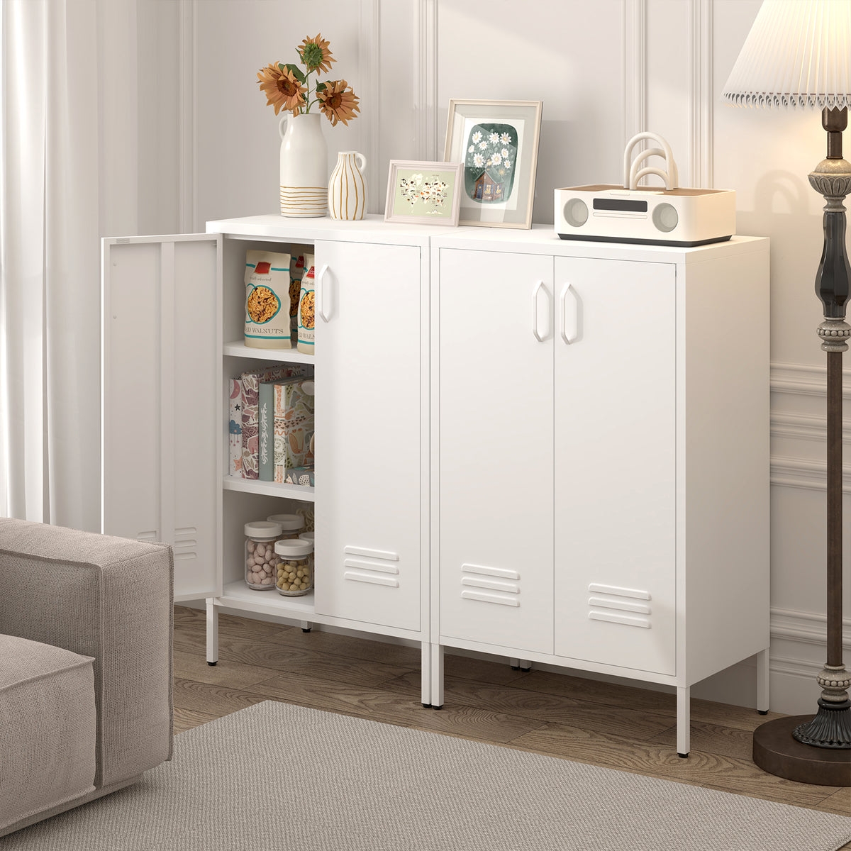 Gabinet de almacenamiento de acero blanco con 2 puertas y 2 estantes ajustables, gabinete multifuncional para el salón, la cocina, el dormitorio, el almacenamiento de herramientas en el garaje y la organización de archivos en el despacho