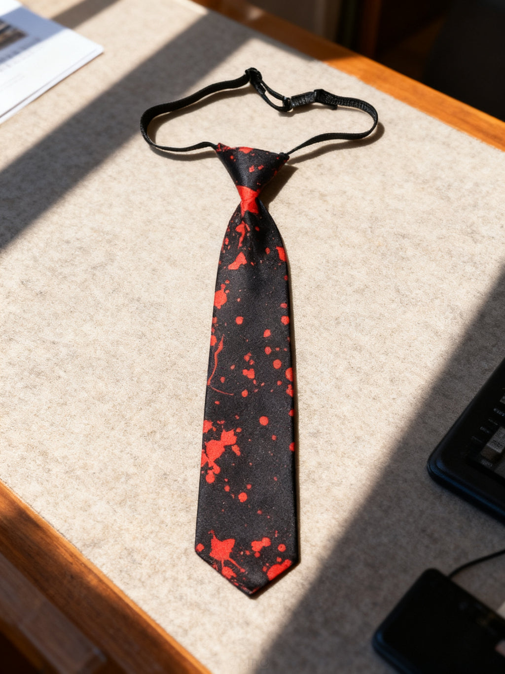 Corbata Halloween Negra con Salpicaduras Rojas