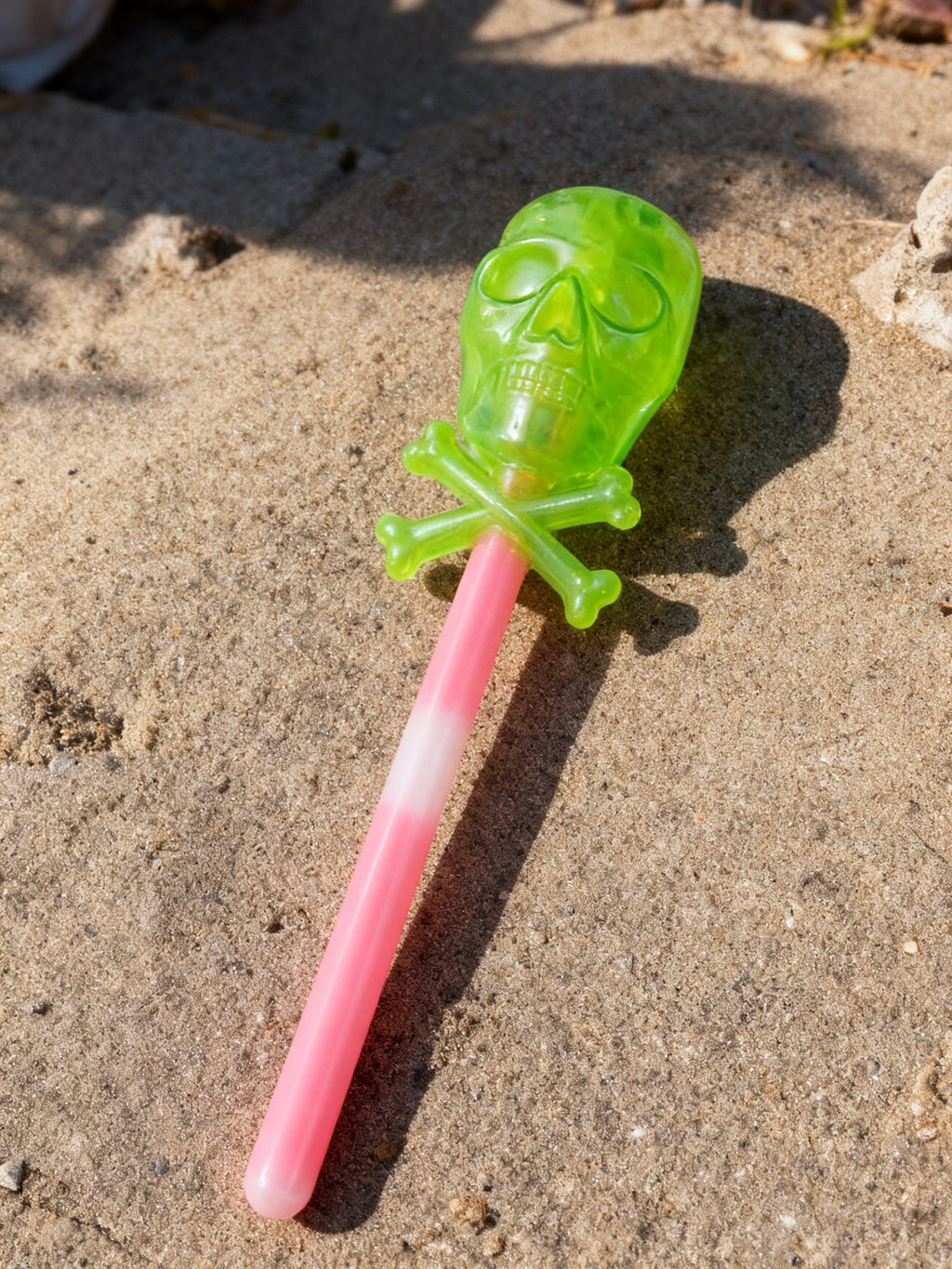 VARITA MÁGICA DE CALAVERA FLUORESCENTE PARA HALLOWEEN