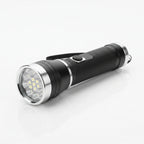 LED-Taschenlampe PM-1755 — 14 LEDs zur Beleuchtung des Campingplatzes, der Garage oder des nächsten Stromausfalls